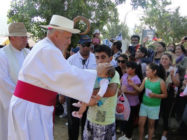 Cientos de miles de fieles visitaron a la Virgen de Lo Vásquez Parte 2