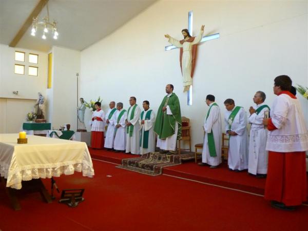 Comunidad Cristo Resucitado despidió a su párroco que será Misionero