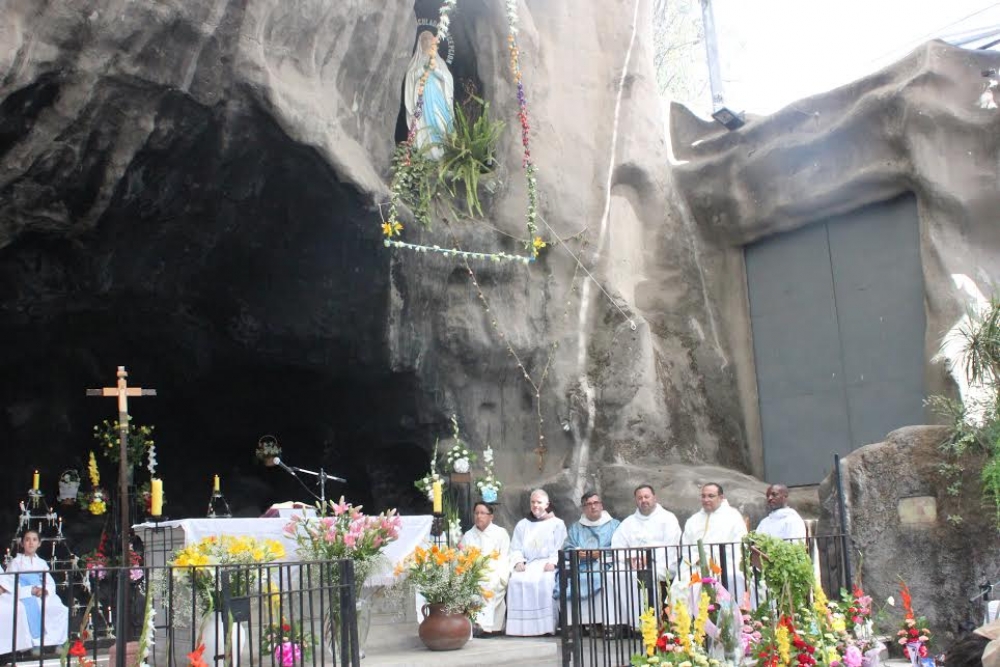 Se inicia novena en la Gruta de Lourdes de Quinta Normal Se inicia novena en la Gruta de Lourdes de Quinta Normal