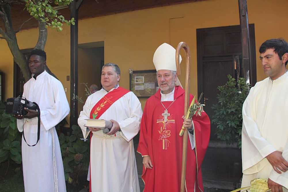 Mons Galo Fernández presidió Domingo de Ramos en iglesia La Merced