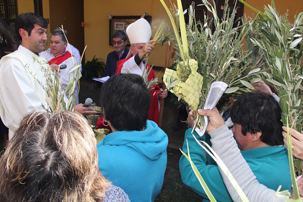 Mons Galo Fern Ndez Presidi Domingo De Ramos En Iglesia La Merced